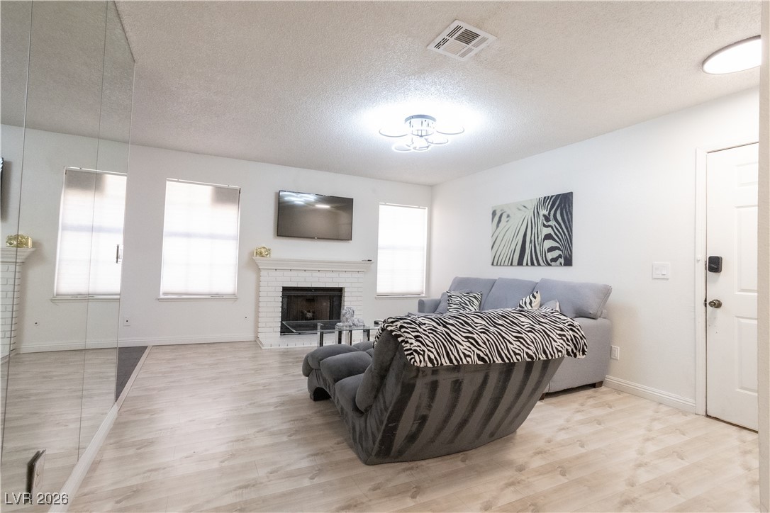 5576 West Rochelle Avenue, Unit 43C Las Vegas, NV 89103 - Photo 2 of 8