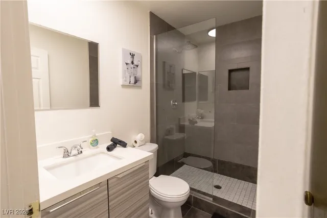 $1,800 | 5576 West Rochelle Avenue, Unit 43C, Las Vegas, NV 89103