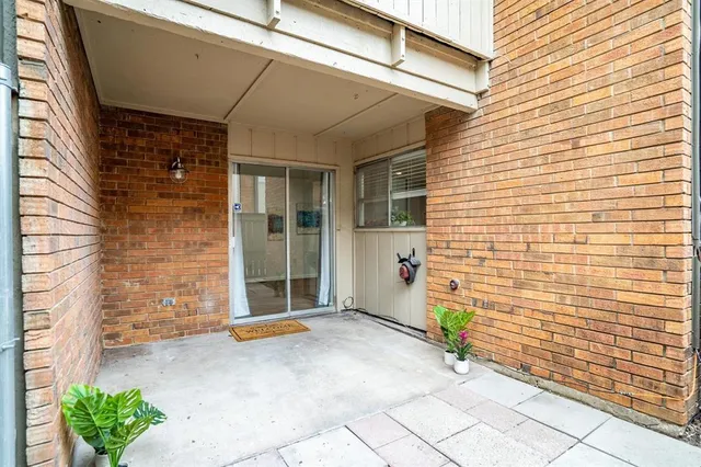 $1,550 | 2808 Escada Drive, Unit 107, Farmers Branch, TX 75234