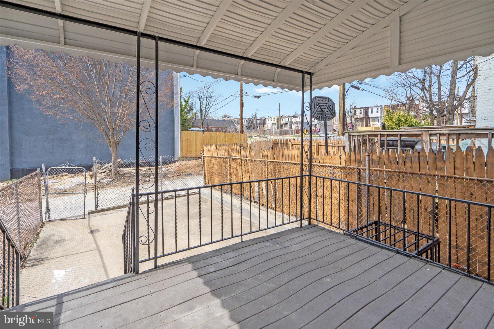 1604 North Broadway Baltimore, MD 21213 - Photo 39 of 39 a view of a balcony