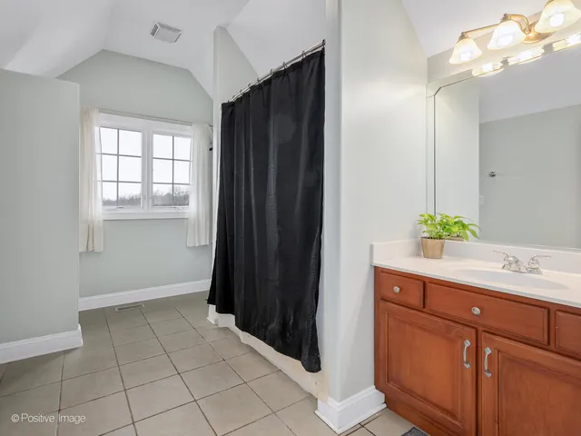 $989,000 | 3111 Landore Drive, Naperville, IL 60564