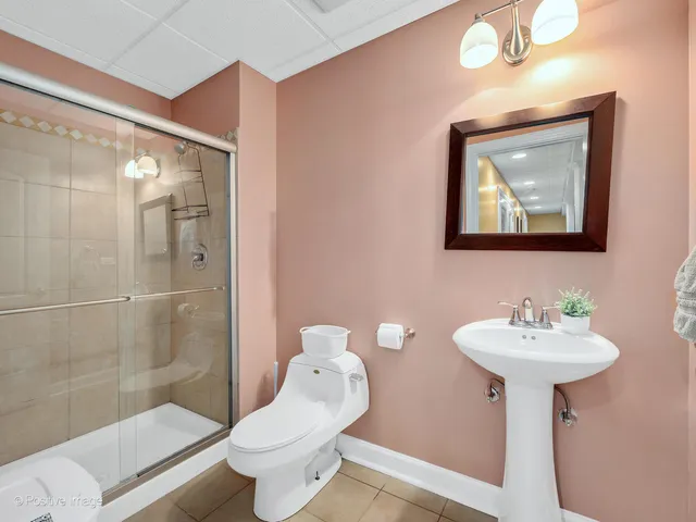 $989,000 | 3111 Landore Drive, Naperville, IL 60564