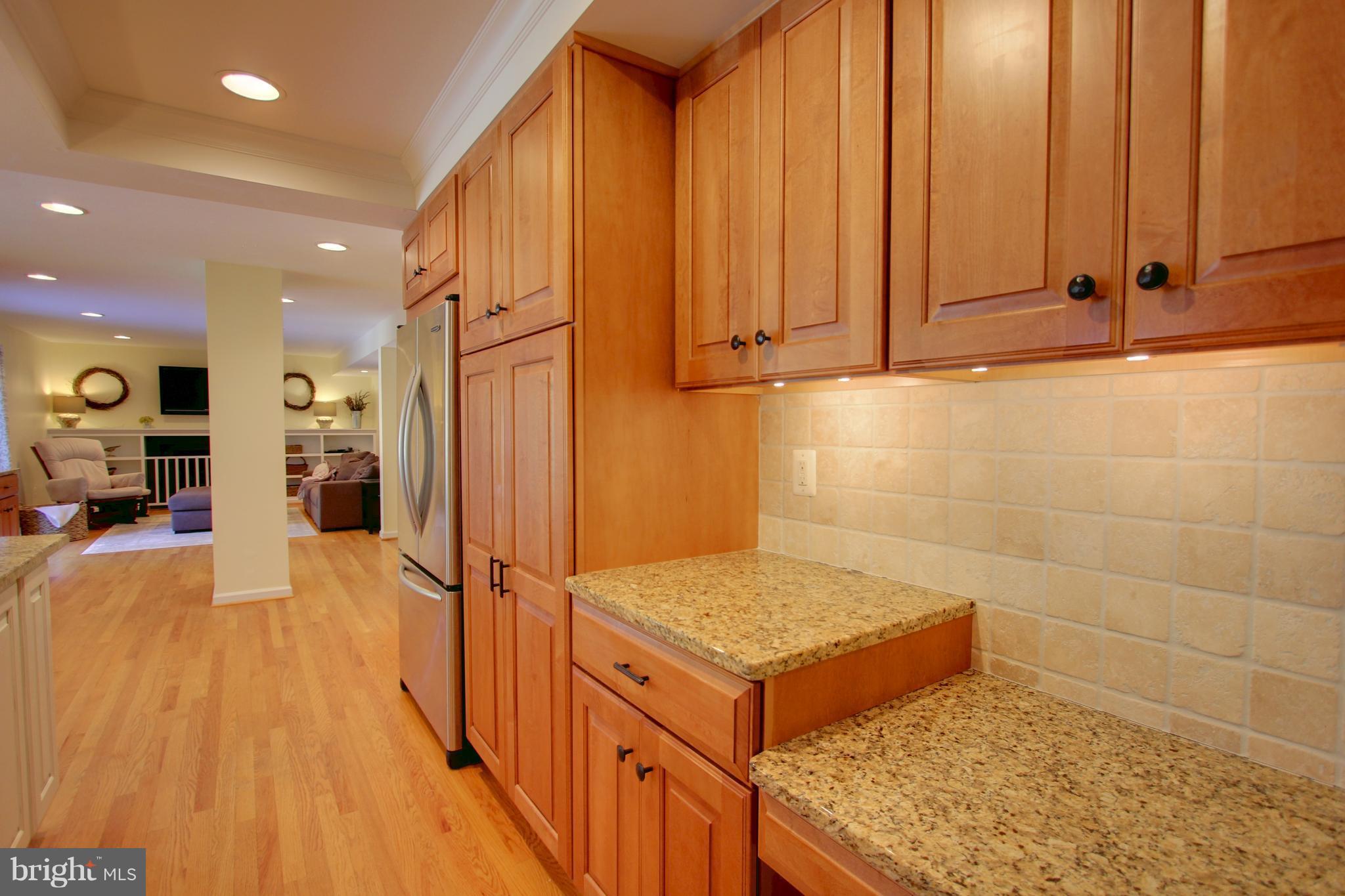 10228 Scaggsville Road Laurel, MD 20723 - Photo 14 of 30 Beautiful custom cabinetry with nice lines.
