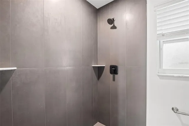 $3,700 | 3145 Sandy Ridge Drive, Clearwater, FL 33761