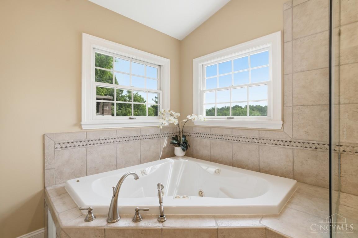 6046 Gaines Road Cincinnati, OH 45247 - Photo 43 of 78