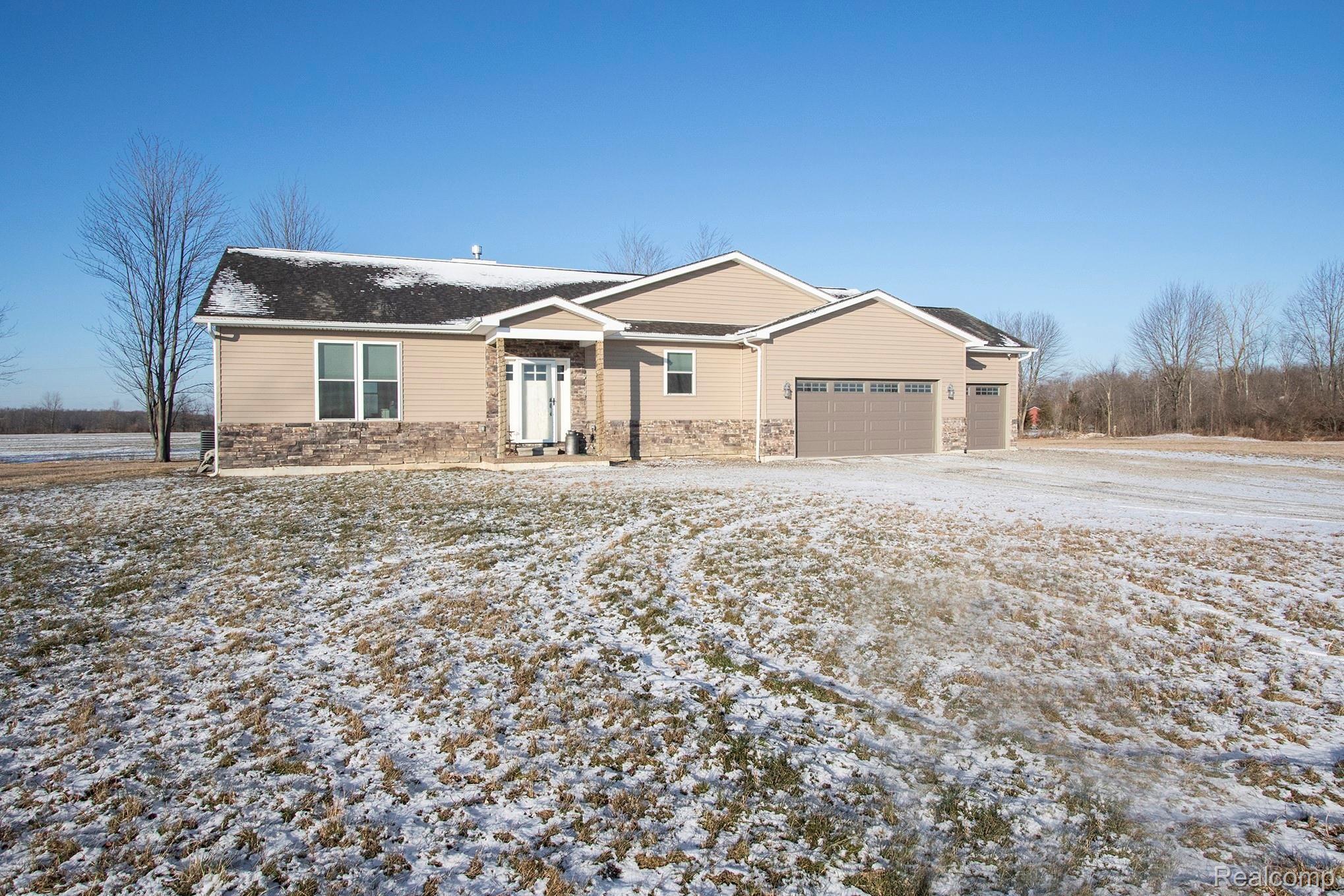 2086 Palms Road Columbus, MI 48063 - Photo 26 of 31 012121_1.jpg