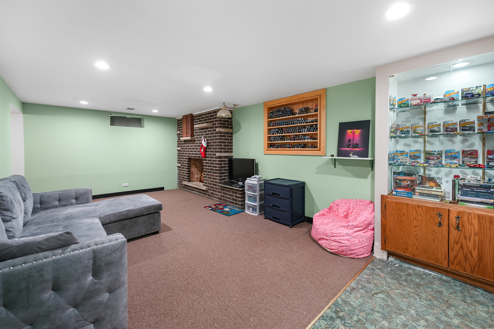 30 Joyce Lane Addison, IL 60101 - Photo 16 of 22 Gallery Image 16