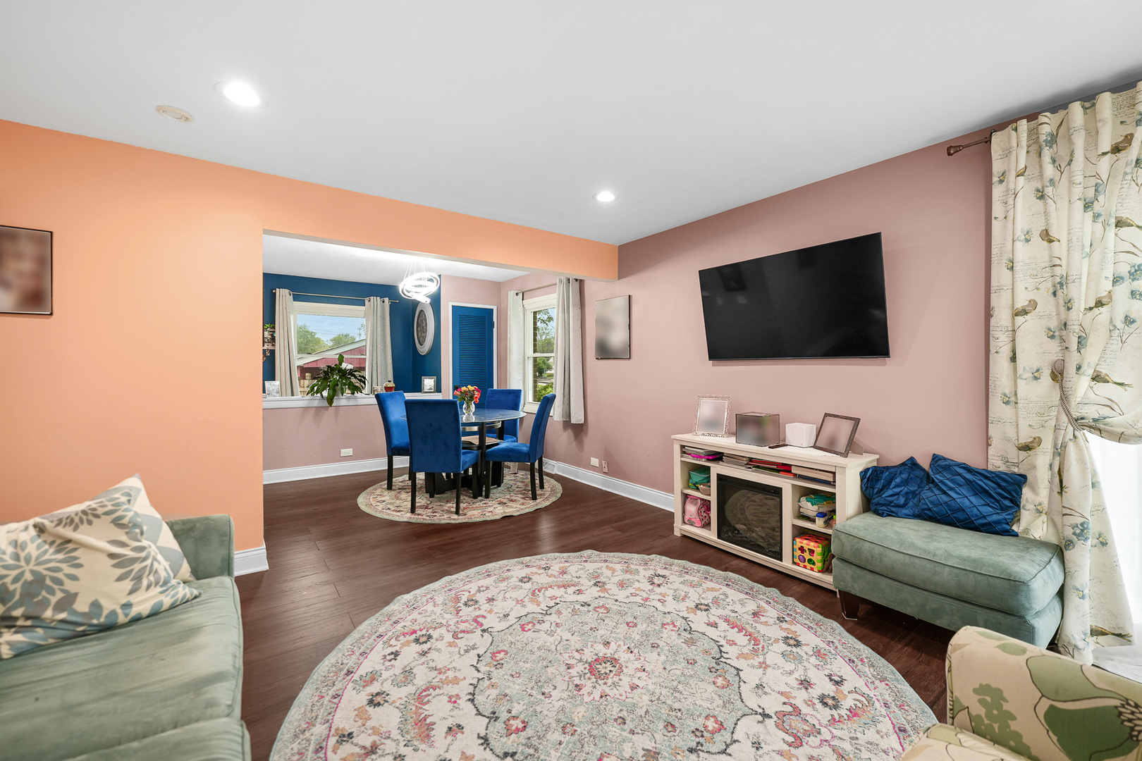 30 Joyce Lane Addison, IL 60101 - Photo 4 of 22 Gallery Image 4