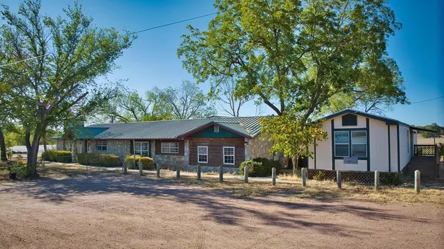$369,900 | 717 East Rainey Street, Mason, TX 76856