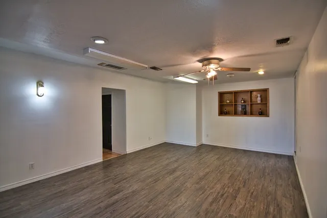 $369,900 | 717 East Rainey Street, Mason, TX 76856