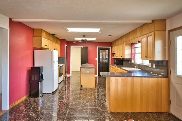 $369,900 | 717 East Rainey Street, Mason, TX 76856