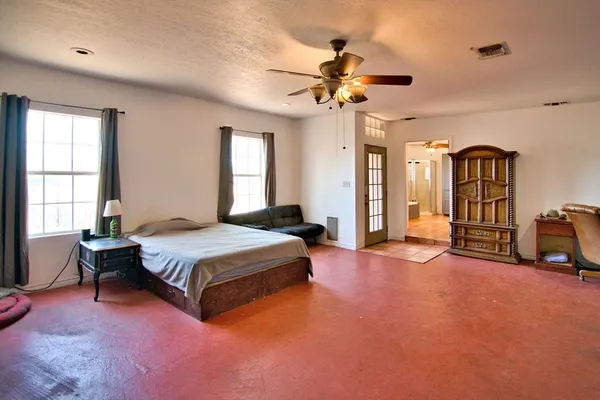 $369,900 | 717 East Rainey Street, Mason, TX 76856