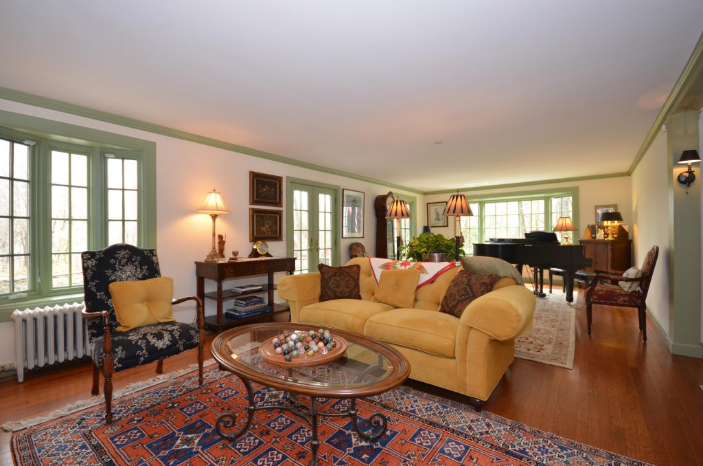 92 Valley Road New Canaan, CT 06840 - Photo 21 of 42 living room