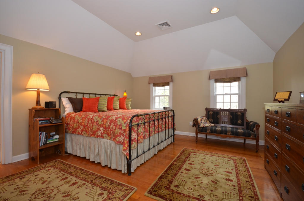 92 Valley Road New Canaan, CT 06840 - Photo 25 of 42 master bedroom