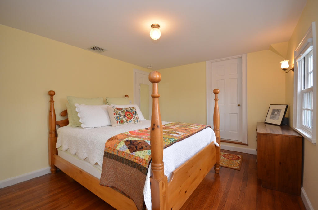 92 Valley Road New Canaan, CT 06840 - Photo 30 of 42 bedroom