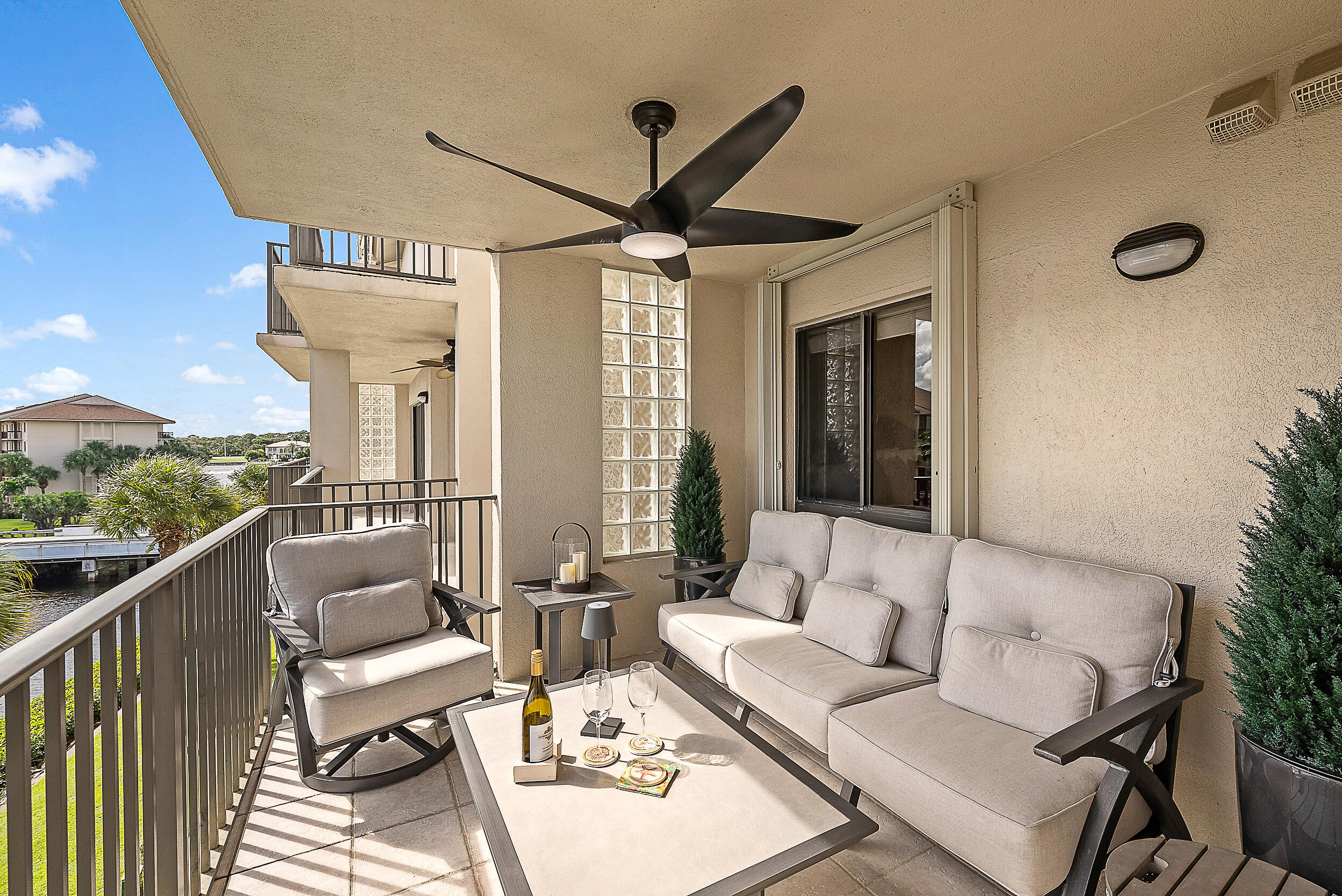 1601 Marina Isle Way, Unit 402 Jupiter, FL 33477 - Photo 3 of 37 Daylight Porch View