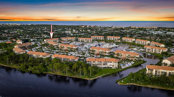 $525,000 | 1601 Marina Isle Way, Unit 402, Jupiter, FL 33477