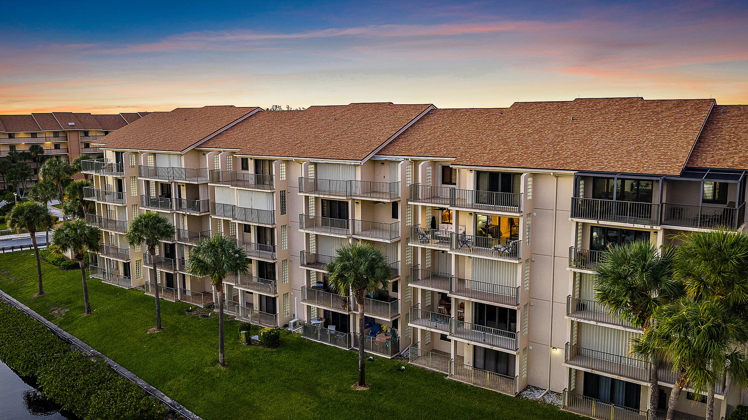 1601 Marina Isle Way, Unit 402 Jupiter, FL 33477 - Photo 36 of 37 1601 Marina Isle Way 402-23