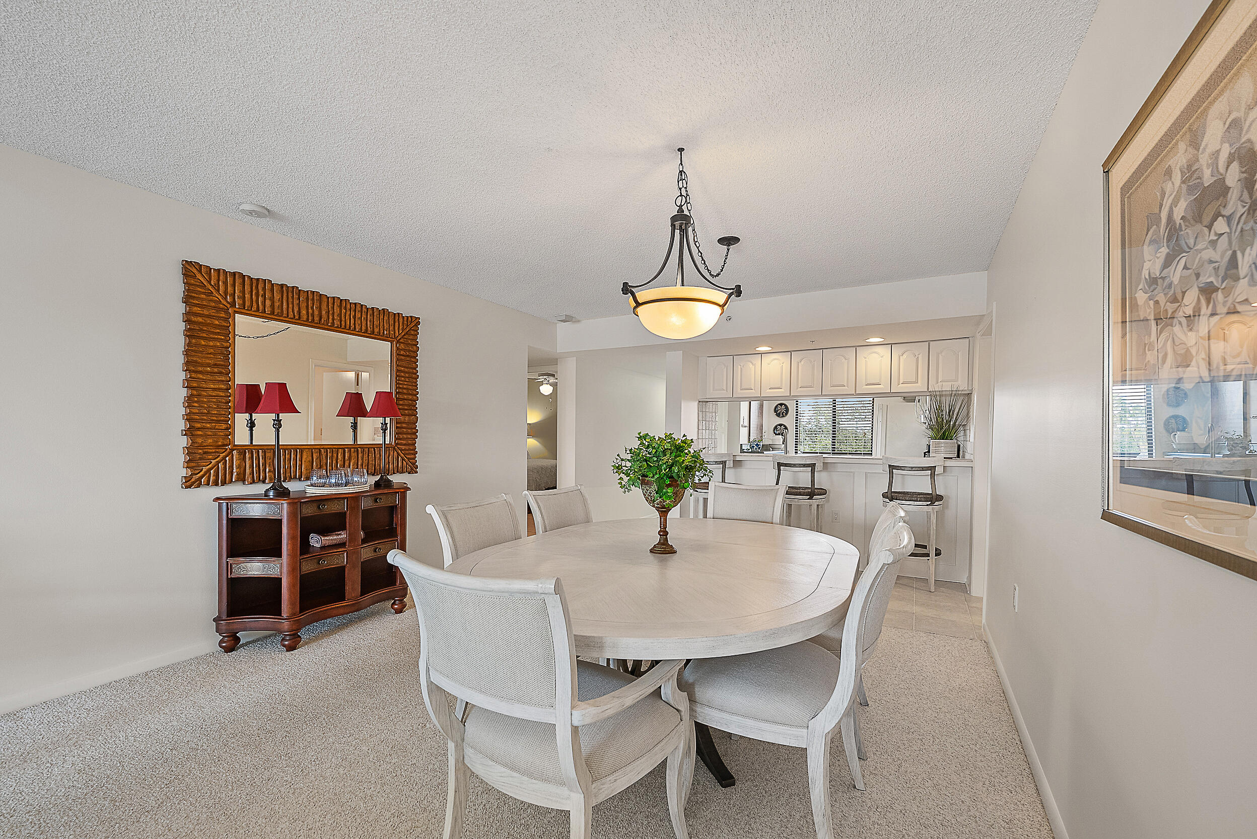 1601 Marina Isle Way, Unit 402 Jupiter, FL 33477 - Photo 7 of 37 Dining Room