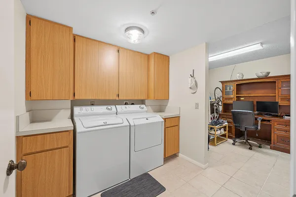 $525,000 | 1601 Marina Isle Way, Unit 402, Jupiter, FL 33477