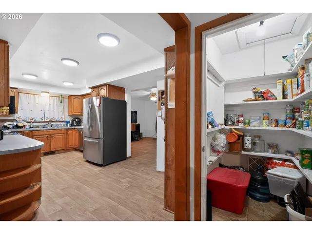 $399,900 | 92981 Prairie Road, Junction City, OR 97448