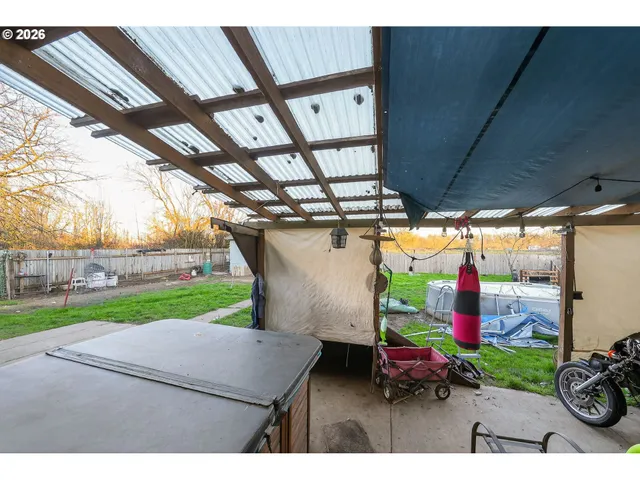 $399,900 | 92981 Prairie Road, Junction City, OR 97448