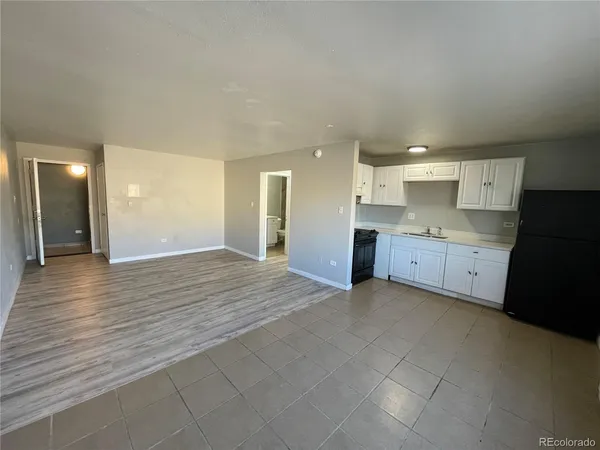 $795 | 1590 Clinton Street, Unit 101, Aurora, CO 80010