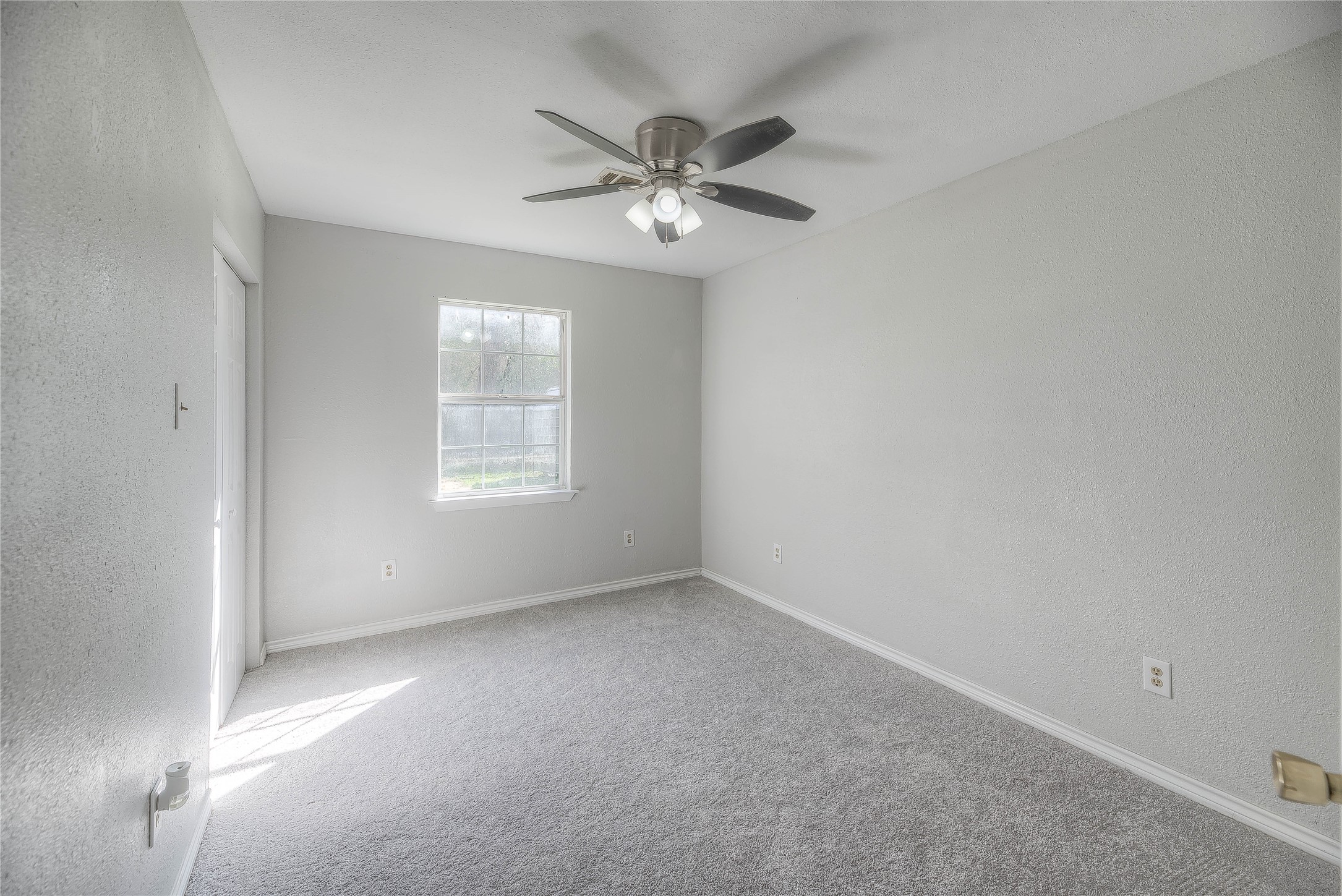 380 Rae Ann Boulevard Livingston, TX 77351 - Photo 11 of 17