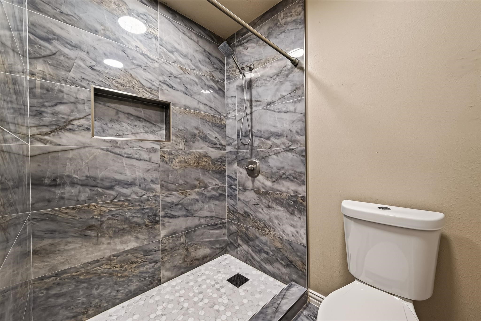 6631 Greenhouse Road Katy, TX 77449 - Photo 33 of 50 Gallery Image 33