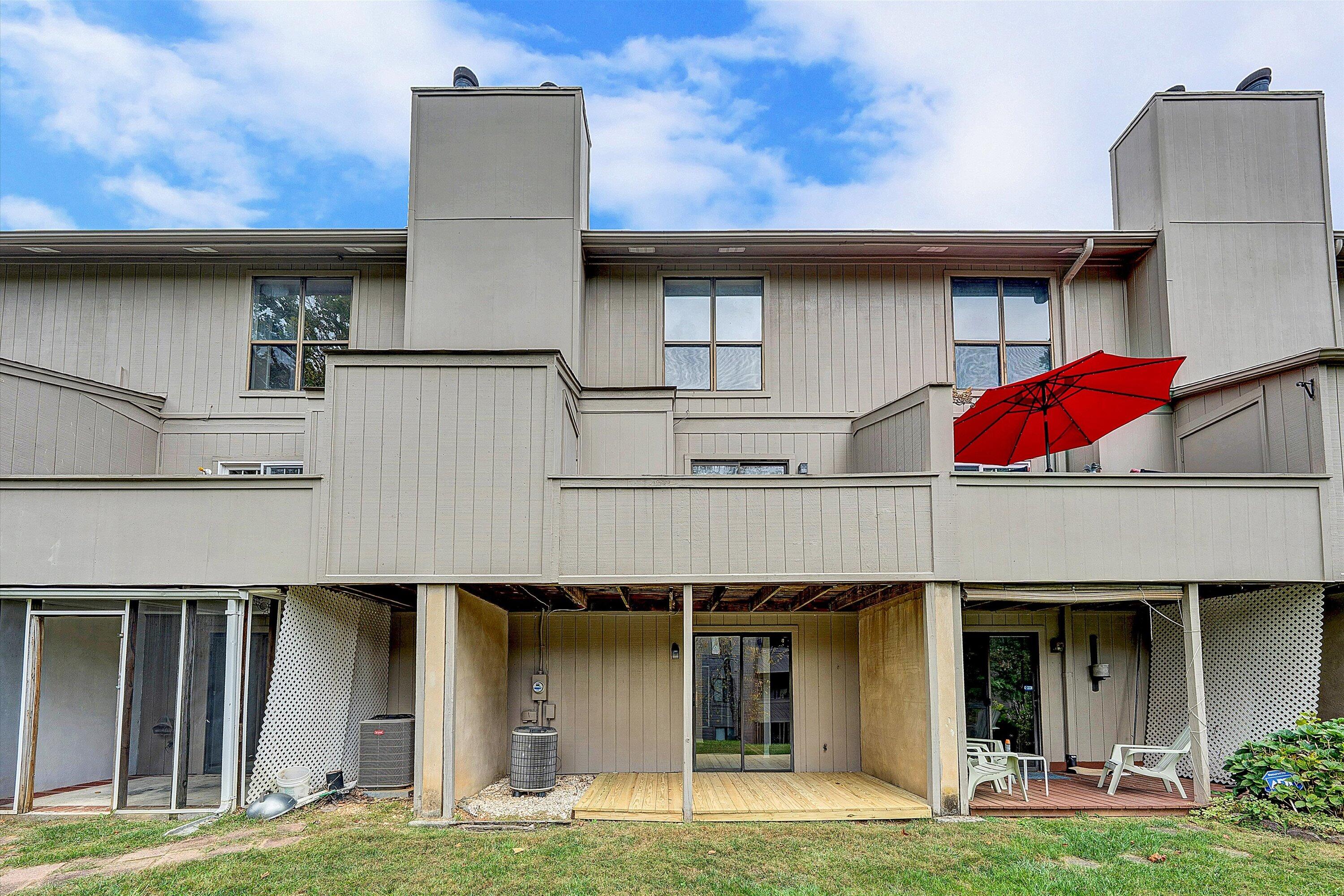 7313 Maple Court Southwest Roanoke, VA 24018 - Photo 34 of 38 a front view of a house with a garden and plants