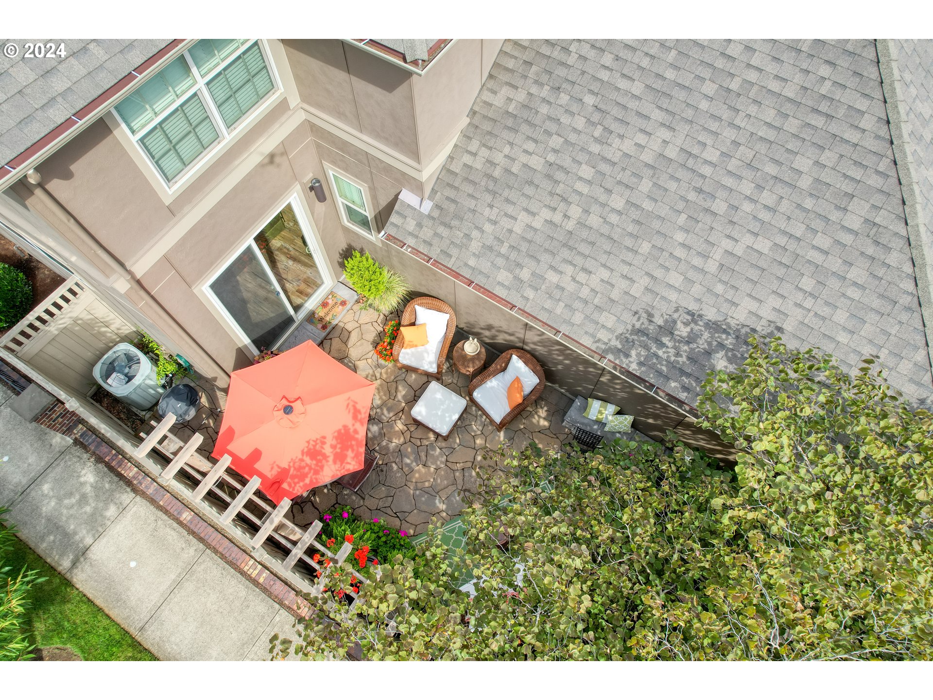 29190 Southwest Serenity Way Wilsonville, OR 97070 - Photo 30 of 40 a view of yard