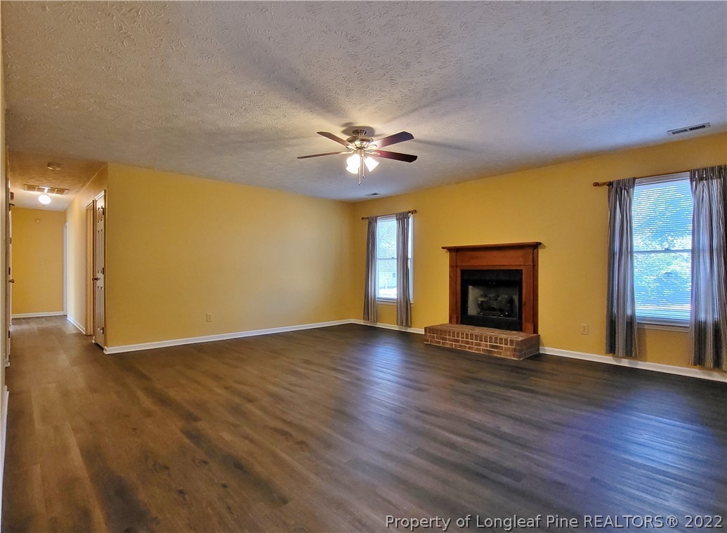 413 Old Farm Road Fayetteville, NC 28314 - Photo 7 of 34 Gallery Image 7