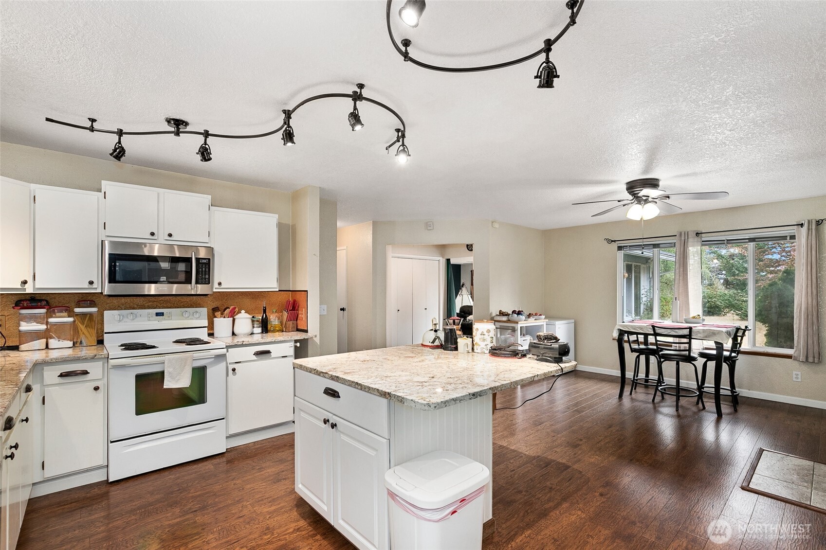 16631 Case Road Southwest Rochester, WA 98579 - Photo 16 of 33 Gallery Image 16