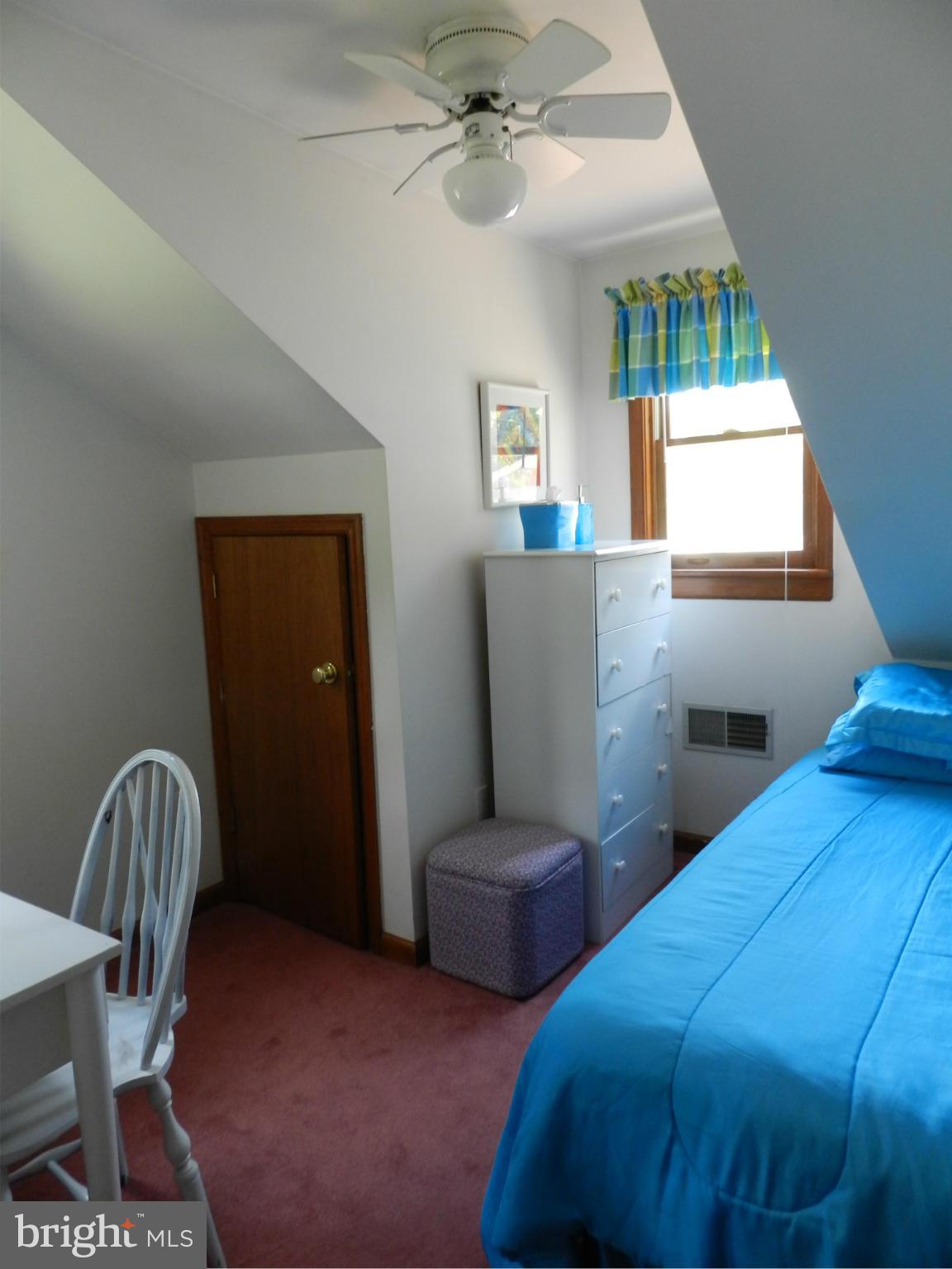 18834 Fuller Heights Road Triangle, VA 22172 - Photo 12 of 22 Bedroom 3