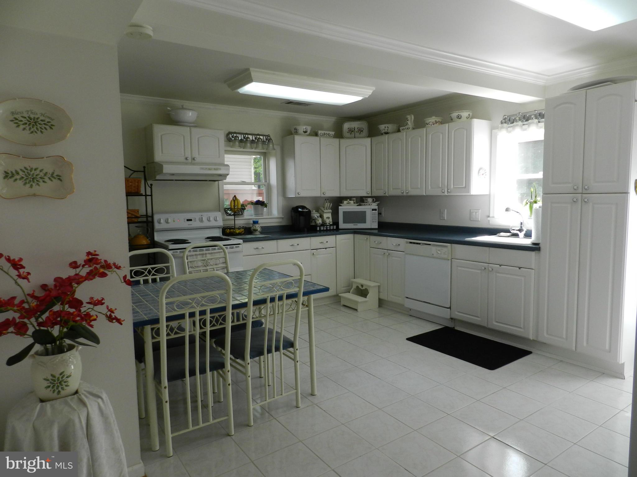 18834 Fuller Heights Road Triangle, VA 22172 - Photo 7 of 22 Kitchen