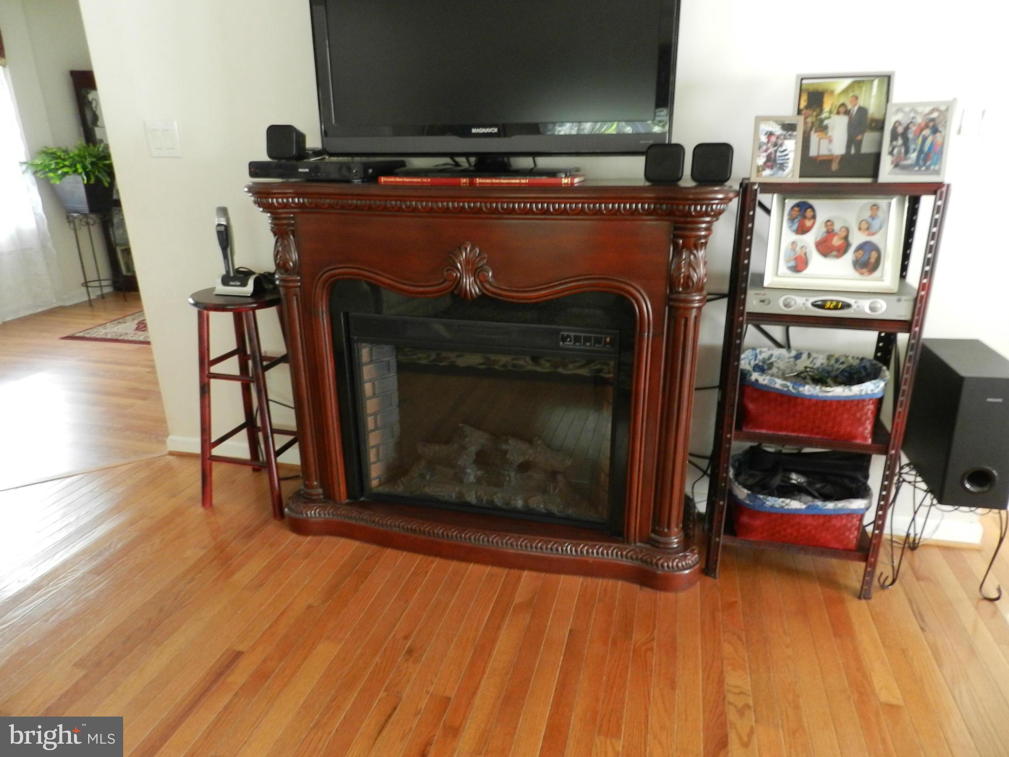 18834 Fuller Heights Road Triangle, VA 22172 - Photo 8 of 22 Electric Fireplace