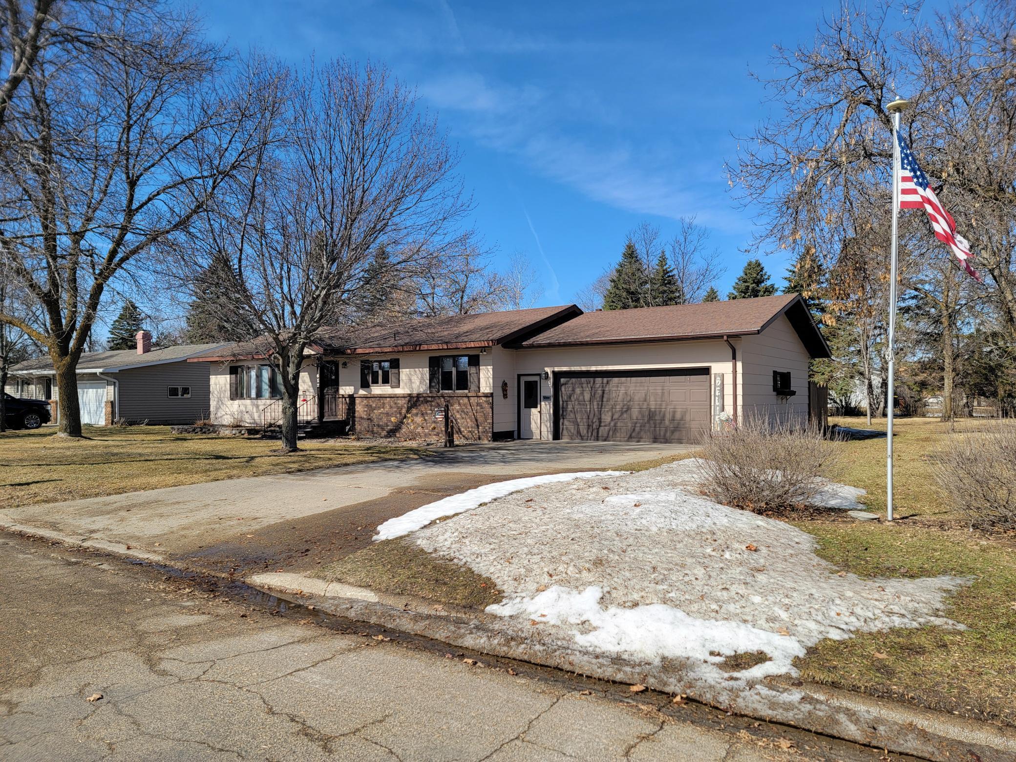 612 5th Avenue Southwest Perham, MN 56573 - Photo 2 of 24