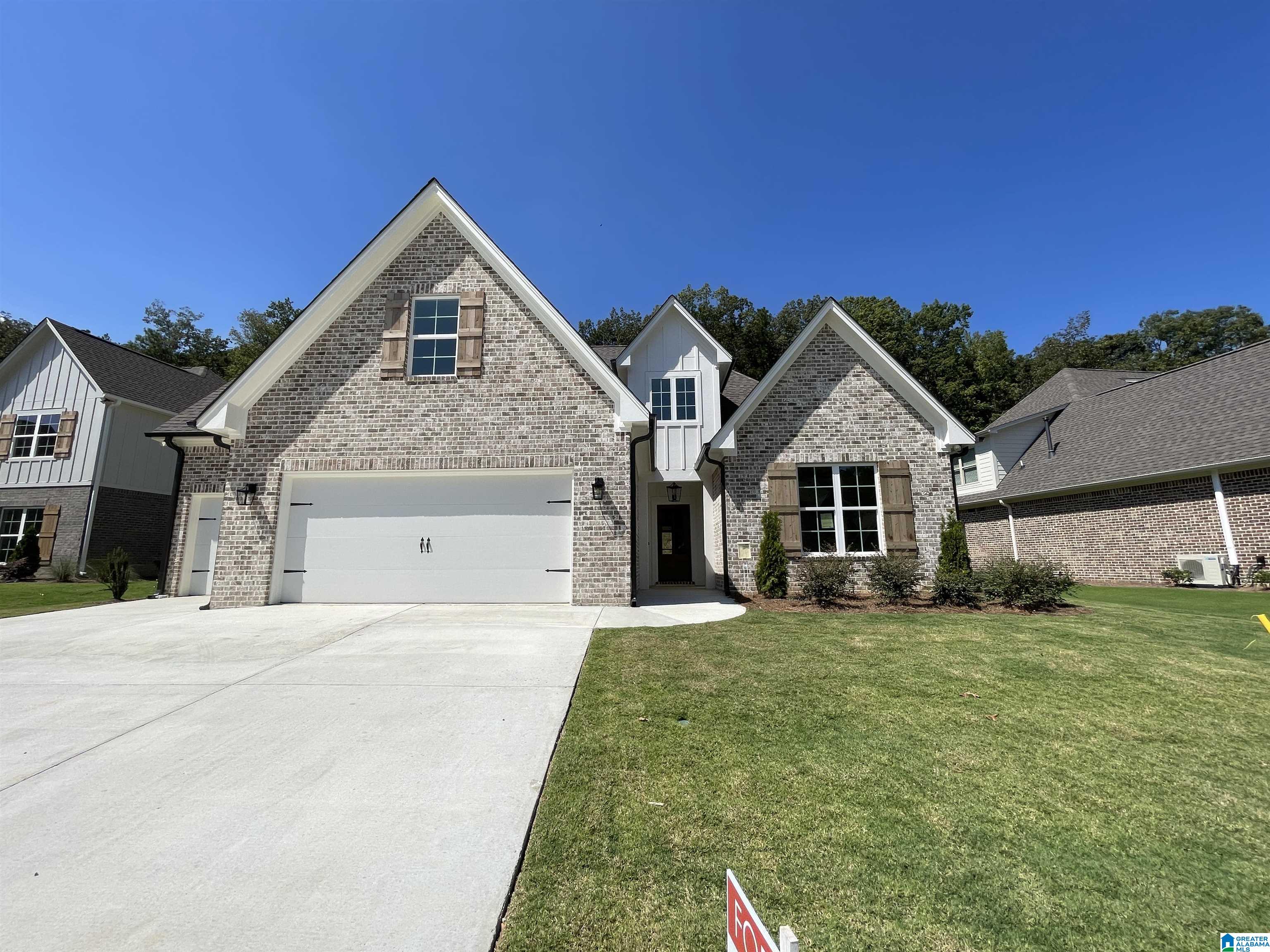 301 Kinross Circle Pelham, AL 35124 - Photo 1 of 21