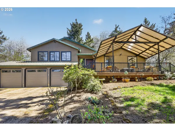 $699,900 | 21155 Southeast Foster Road, Damascus, OR 97089
