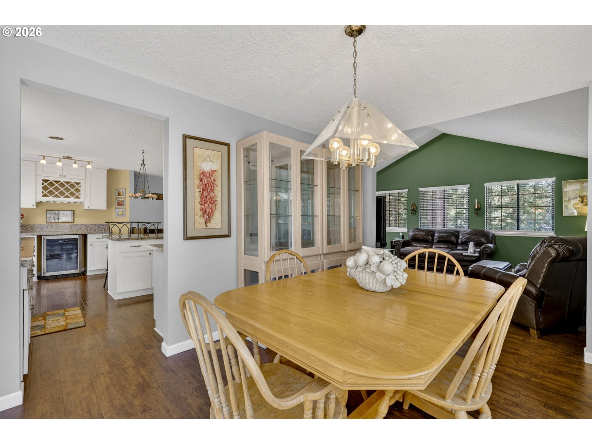 21155 Southeast Foster Road Damascus, OR 97089 - Photo 14 of 48 a dining room with furniture and window