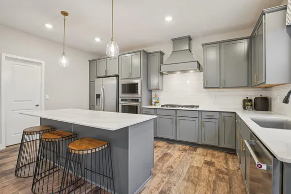 $645,640 | 899 Laurel Court, Chaska, MN 55318