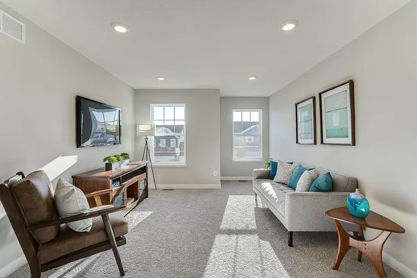 $645,640 | 899 Laurel Court, Chaska, MN 55318