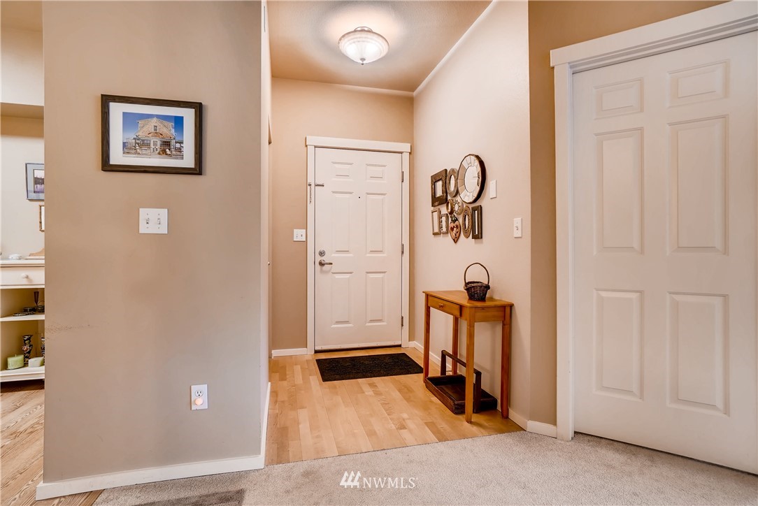 107 164th Street Southeast, Unit 2302 Bothell, WA 98012 - Photo 3 of 23