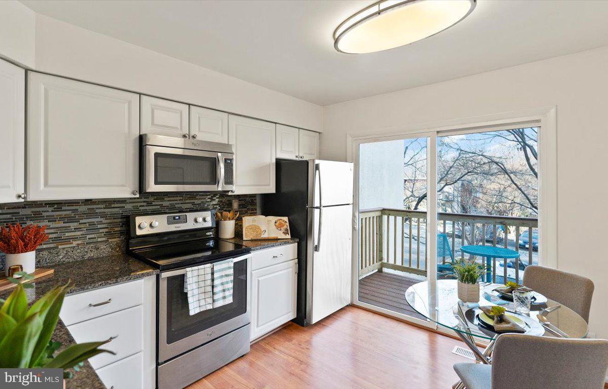 1631 Valencia Way Reston, VA 20190 - Photo 12 of 42 Balcony off of the front