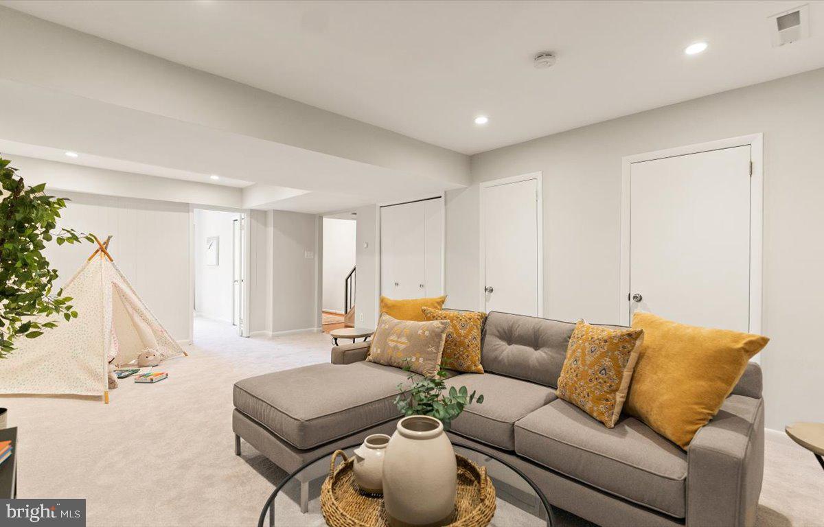 1631 Valencia Way Reston, VA 20190 - Photo 27 of 42 Basement is huge!