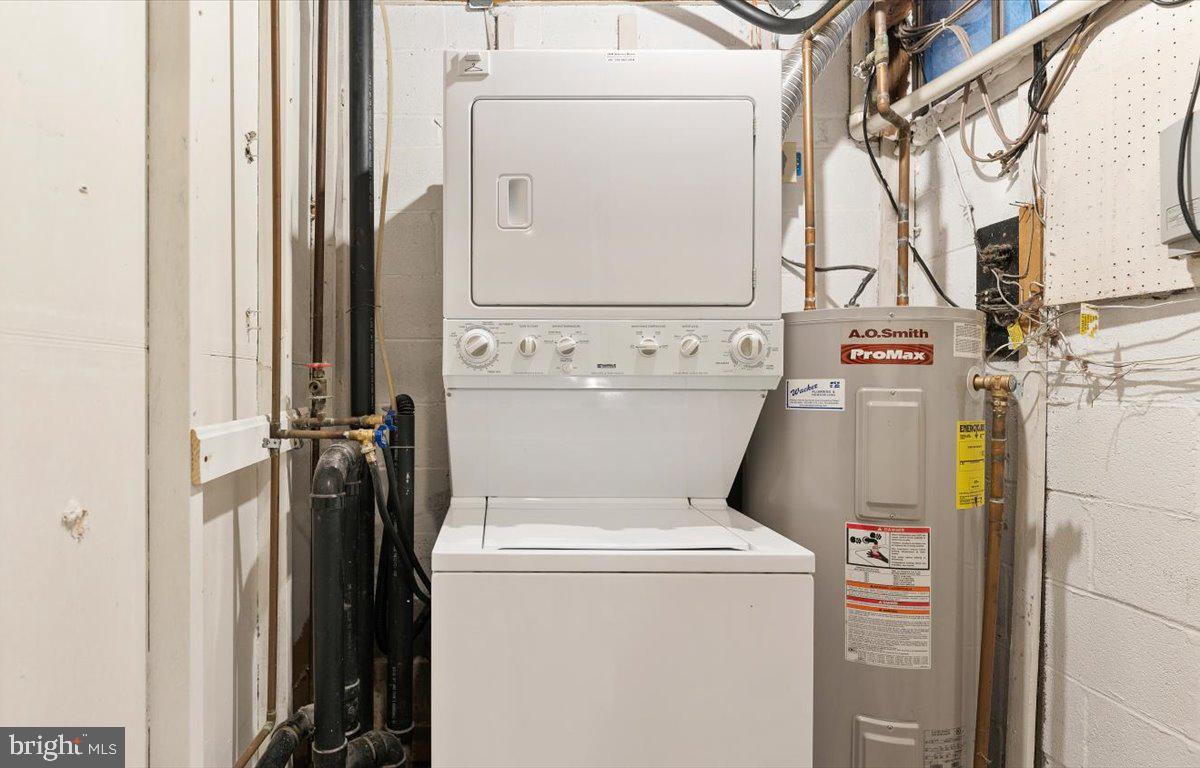 1631 Valencia Way Reston, VA 20190 - Photo 31 of 42 Washer/Dyer