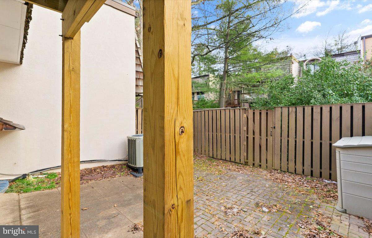 1631 Valencia Way Reston, VA 20190 - Photo 33 of 42 Fully fenced