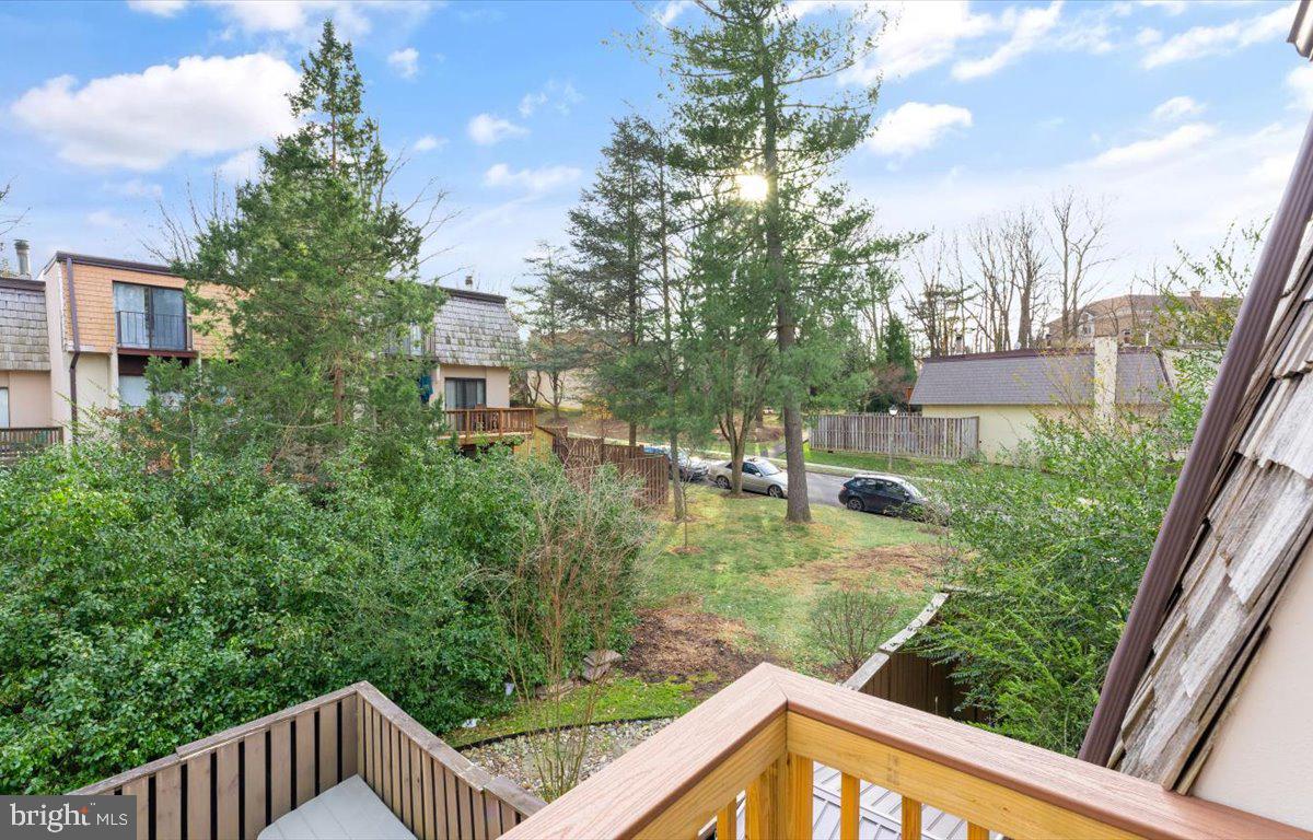 1631 Valencia Way Reston, VA 20190 - Photo 40 of 42