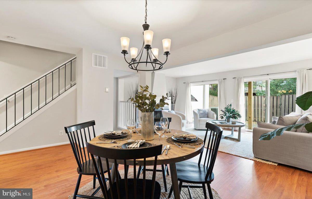 1631 Valencia Way Reston, VA 20190 - Photo 9 of 42