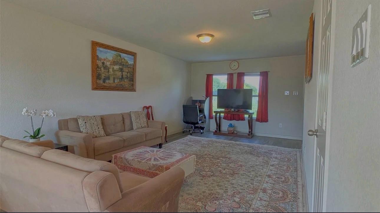 2009 6th Street Hempstead, TX 77445 - Photo 4 of 21